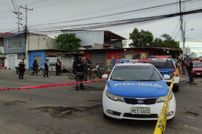 En la parroquia Eloy Alfaro fue asesinado Oscar García y dejaron herida a una mujer