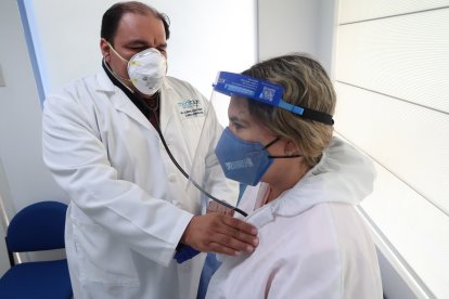 Los efectos a largo plazo del COVID-19 van más allá de los síntomas respiratorios.