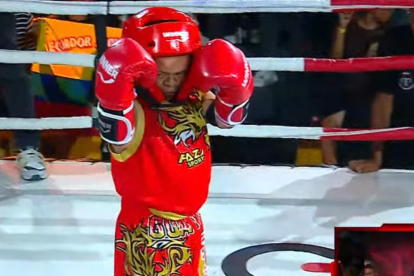 Jorgito Guayaco en su pelea de box con Manolito Rojas