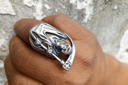 En operativos también se han detenido a personas con tatuajes y anillos con imágenes de la Niña Blanca.