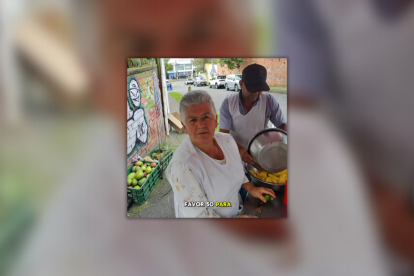 Camilo Cifuentes ayudó a pareja de ancianos.