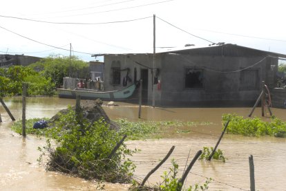 En este sector ha llovido mucho y ha habido deslizamiento.