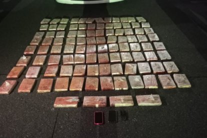 Los paquetes, al parecer, venían de Esmeraldas.