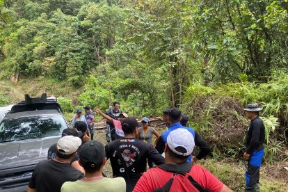 Los comuneros de la zona se han unido a las búsquedas.