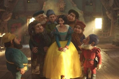 El proyecto de Blancanieves no solo ha enfrentado cuestionamientos por su elenco, sino también por las decisiones creativas.