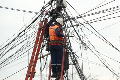 Redes de energía eléctrica quedaron con daños y fueron reparadas.