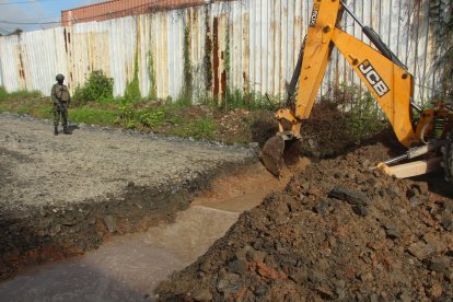 Se interrumpieron accesos con maquinaria pesada.