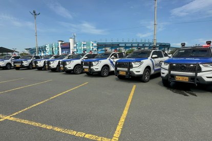 Los patrulleros entregados por el Gobierno a la Policía Nacional.