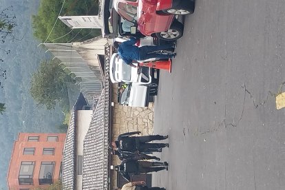 Los asesinos dispararon desde el lado del conductor, en la calle Pedregal.