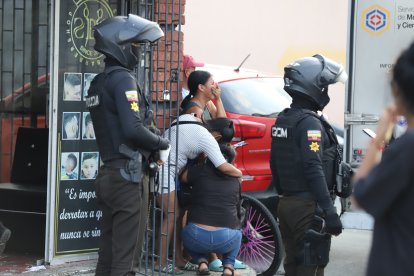 Inconsolable dolor en deudos de las víctimas del ataque, en Mucho Lote 1.