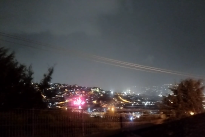 Las imágenes fueron captadas por los ciudadanos, sobre todo de barrios altos.