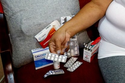 En algunas clínicas dializadoras están racionando las medicinas.