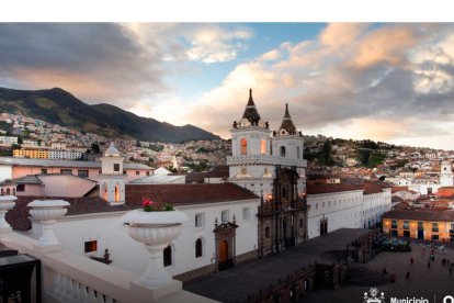 La obra maestra de los franciscanos, la Iglesia San Francisco de Quito.