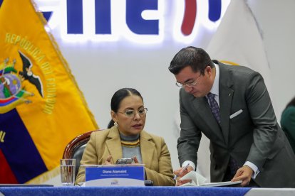 los candidatos presidenciales de Ecuador, Daniel Noboa y Luisa González, tendrán un día más para hacer campaña electoral.