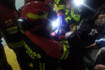 Algunos trabajadores terminaron con cortes en su cuerpo.