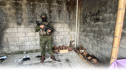 En Quevedo, Los Ríos,  los militares dieron con huesos y calaveras, que se asocian al culto a la Santa Muerte.