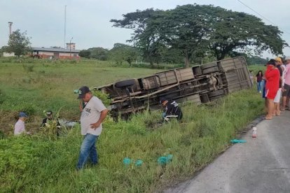 Las autoridades trabajan para esclarecer las causas de este trágico accidente