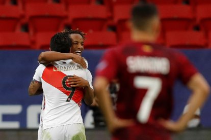 Perú buscará una victoria ante Venezuela.