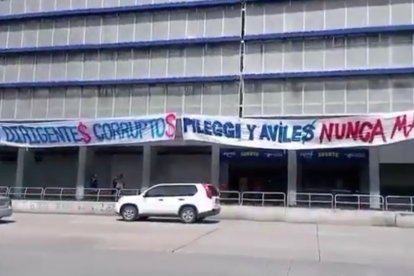 Piden la salida de los dirigentes corruptos en Emelec