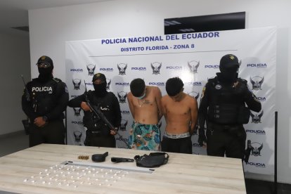 Uno de los dos detenidos tiene antecedentes penales por tenencia ilegal de armas.