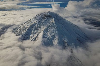 Los andinistas estaban a pocos metros de llegar a la cima del volcán Cotopaxi.