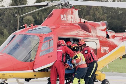 Uno de los heridos tuvo que ser trasladado a una casa de salud en helicóptero.