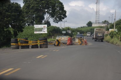 El tramo por el que los conductores pueden pasar es angosto.