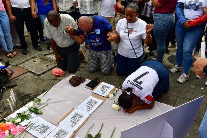 Sus familiares han realizado plantones pidiendo justicia.