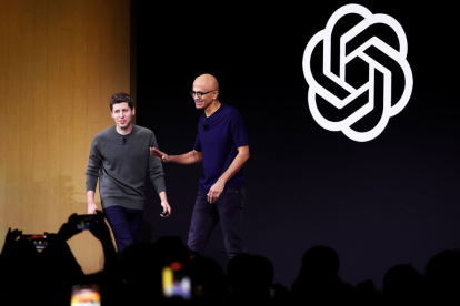 Microsoft controla el 49% del capital de OpenAI, a pesar de no ser propietario fraccionario de la empresa.