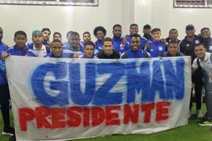 Jugadores de Emelec dieron el respaldo al presidente electo Jorge Guzmán, tras el duelo contra Mushuc Runa (fecha 6 de LigaPro).