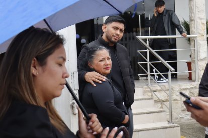 La hermana de la víctima pide justicia por el caso.