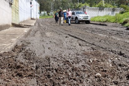 Las calles Nela Martínez y Carlos Luis Cadena fueron las más afectadas.