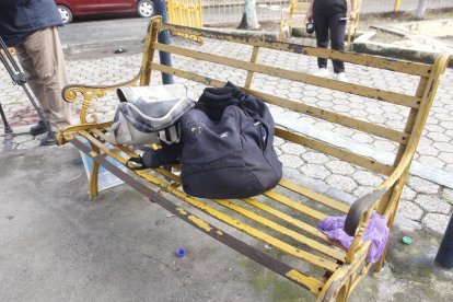 Este martes, en el parque aún había pertenencias de las víctimas.