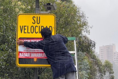Varios usuarios felicitaron al director por esta acción.