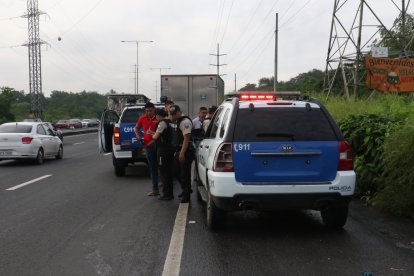 El cadáver fue encontrado en un tramo de la vía Perimetral.