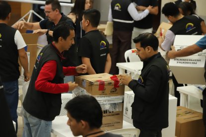 El escrutinio del voto de las PPL se realizará luego de las 17h00 del domingo 13 de abril, una vez concluido el sufragio general.