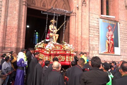 En torno a esta imagen también se destacan unas leyendas entre ellas la historia de su origen milagroso.