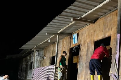 Once viviendas resultaron afectadas por  el deslizamiento de tierra.