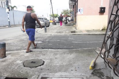 Sigue la violencia en Bastión Popular, triple crimen se registró previo al feriado.