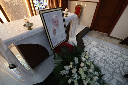 Este fue un homenaje que realizó la Arquidiócesis de Guayaquil en una capilla interna de la Catedral.