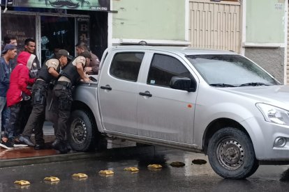 La víctima, de acuerdo con el registro policial, tenía antecedentes penales por robo y delitos relacionados con drogas.