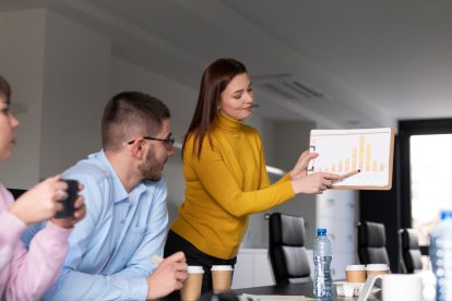 Los beneficiarios desarrollan nuevos modelos de ingresos gracias al acompañamiento especializado del programa.