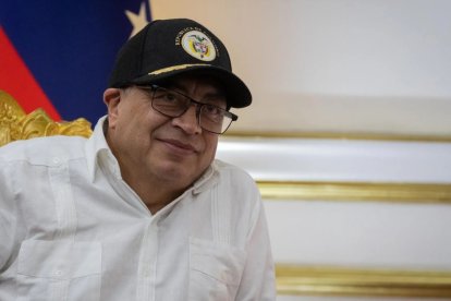 La iniciativa de consulta popular enfrenta resistencia en el Legislativo, lo que motivó una fuerte reacción del presidente Petro.