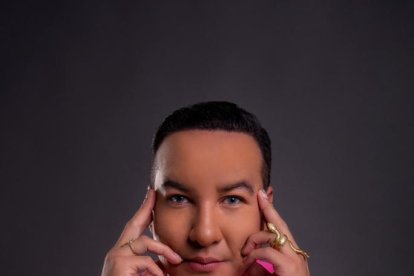 FALLECE MAQUILLADOR JULIO RANGEL
AG-EXTERNOS