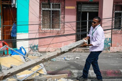 Los daños fueron más evidentes en Esmeraldas.