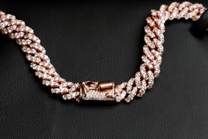 JOYAS DE JOMBRIEL

AG-EXTERNOS