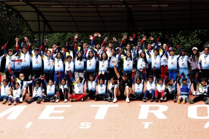 Pajón con el casi centenar de asistentes que tuvo en la ciudad capital.