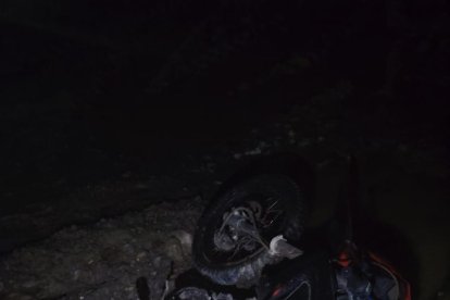 Se halló una motocicleta cerca del lugar.