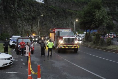 La avenida permaneció cerrada hasta que retiren el cuerpo sin vida.