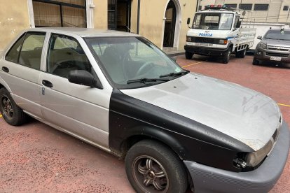 En el vehículo encontraron un cuchillo.